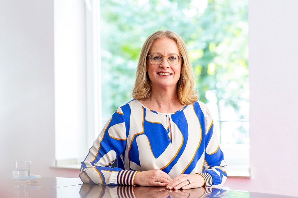 Klassisches Businessporträt Köln – authentisches Mitarbeiterporträt mit klarer Lichtführung und seriösem Ausdruck