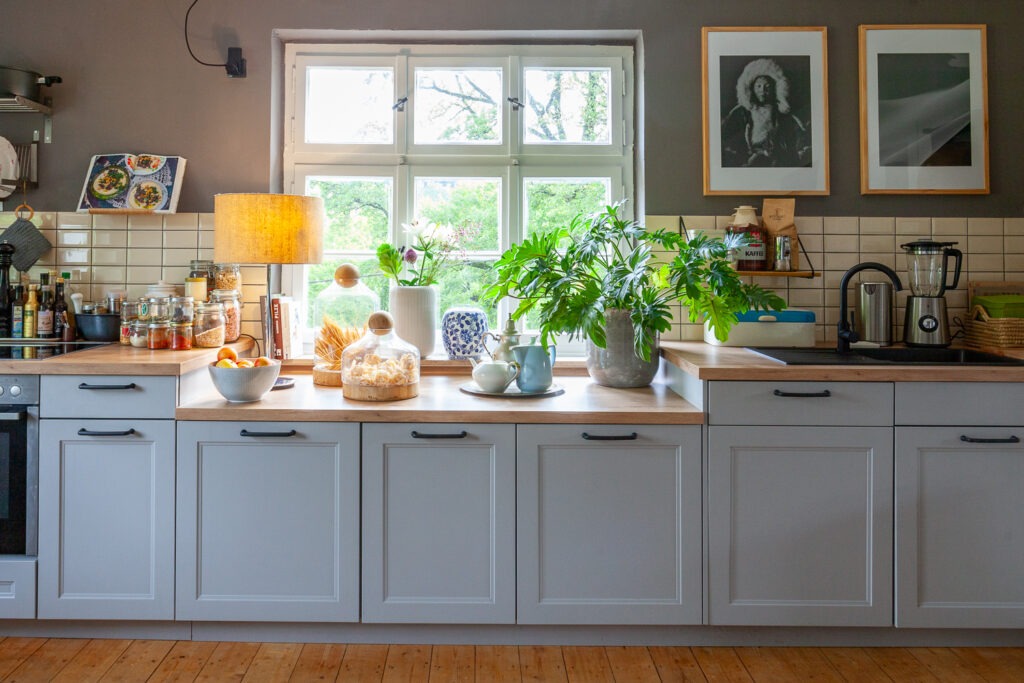 Die gosse Küche des Künstlerhauses